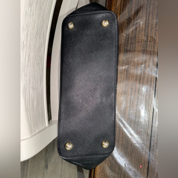 MK Purse - Picture 9 of 10